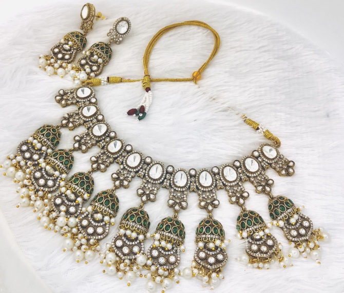 Green polki necklace set